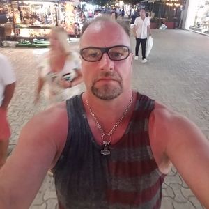 Meet your Posher, Frank